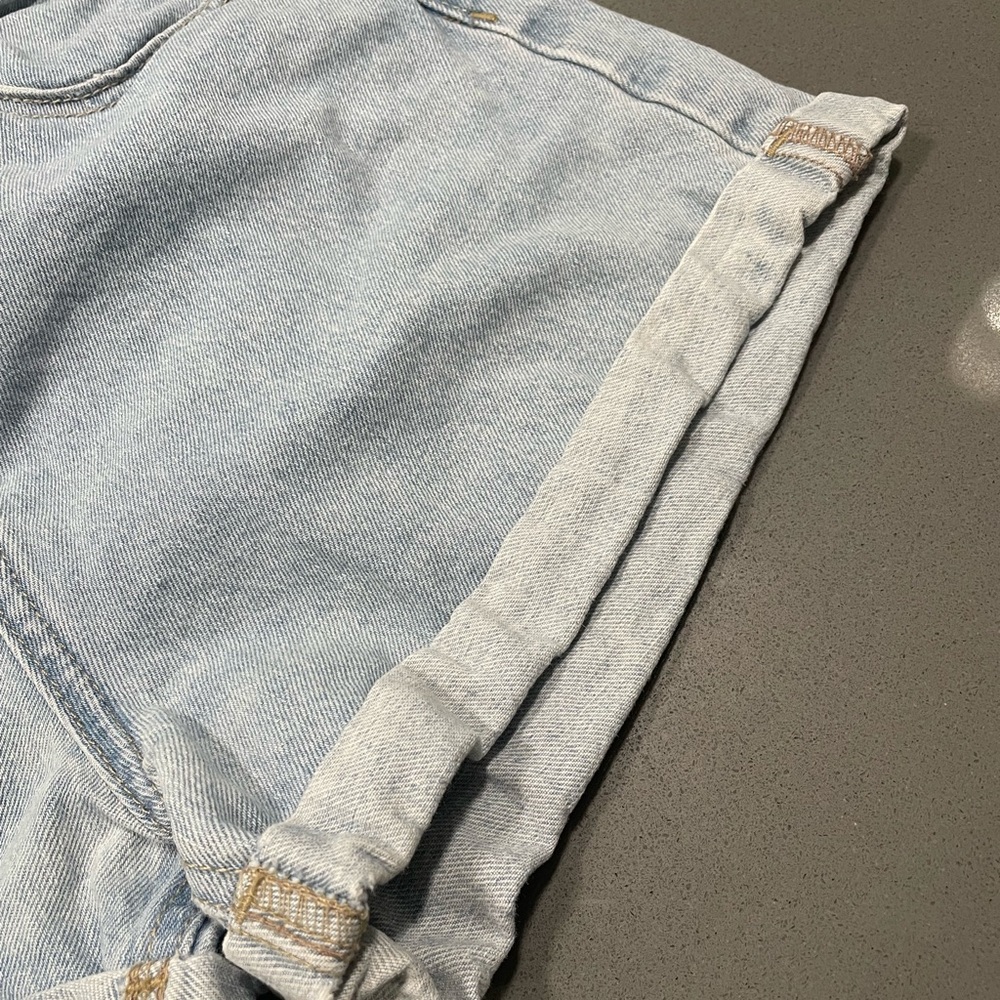 Zara-Denim Shorts - Picture 2 of 5